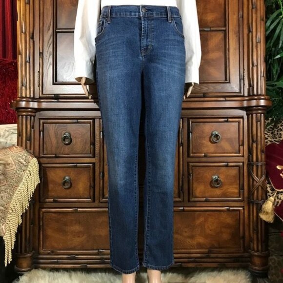 Old Navy Original Mid Rise Medium Wash Straight Leg Stretch Jean - Picture 1 of 10